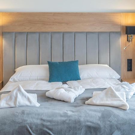 Lux Apartman V Hoteli Akvamarin Bešeňová 外观 照片
