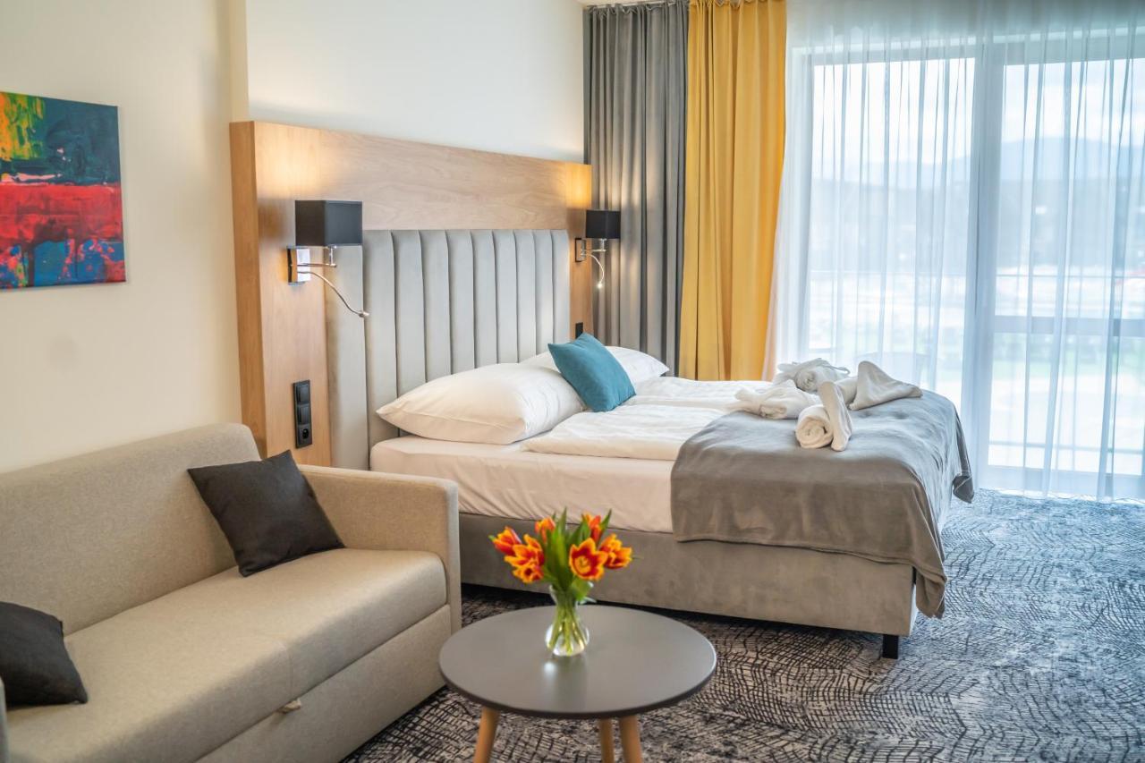 Lux Apartman V Hoteli Akvamarin Bešeňová 外观 照片