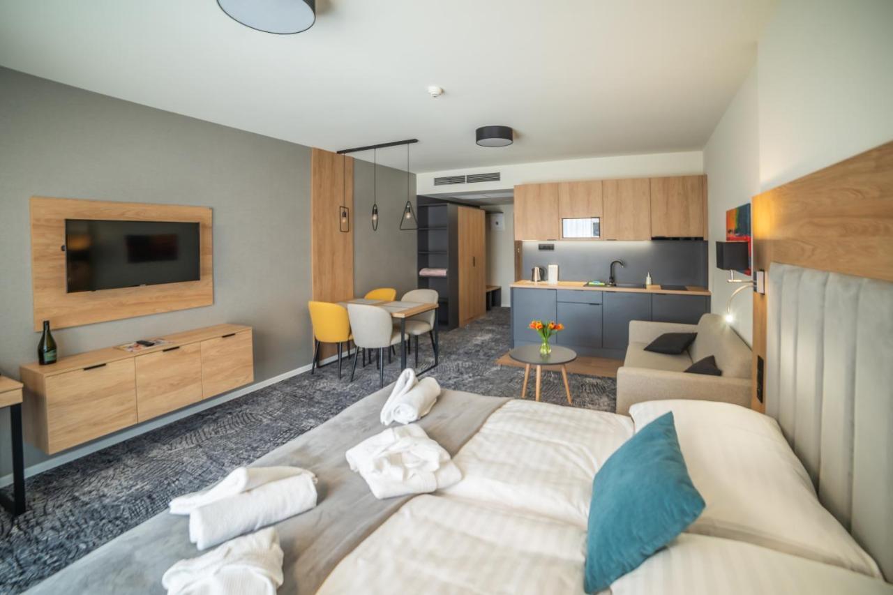 Lux Apartman V Hoteli Akvamarin Bešeňová 外观 照片